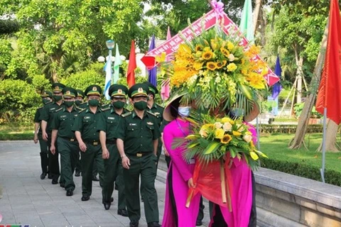 Rinden homenaje al Presidente Ho Chi Minh en su tierra natal