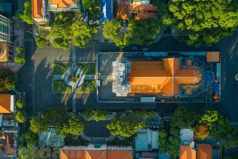  Ciudad Ho Chi Minh en los días de distanciamiento social vista desde arriba