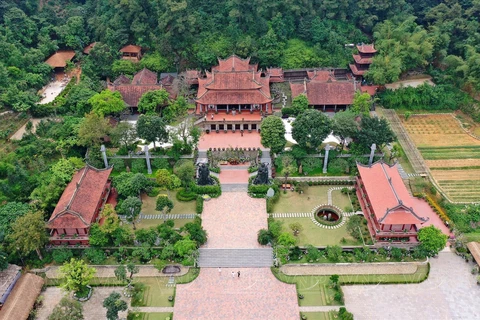 Descubre Dia Tang Phi Lai Tu, hermosa pagoda en la provincia de Ha Nam