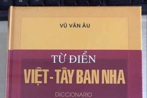 Diccionario vietnamita - español publicado por primera vez en Vietnam