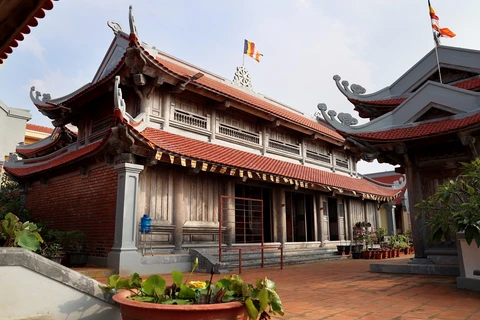 Belleza de la pagoda Da Tay en Truong Sa