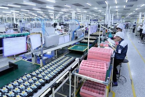 Vietnam enfrenta oportunidad de oro para captar inversión extranjera