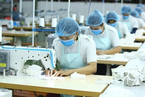Esperanzas para sector de confección textil de Vietnam en 2023