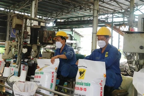 En alza exportaciones de fertilizantes de Vietnam en enero