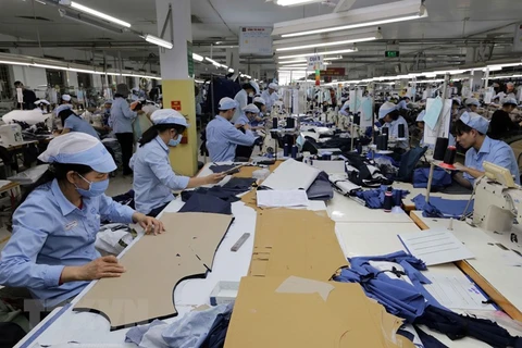 Número de nuevas empresas en Vietnam supera 70 mil en primera mitad del año 