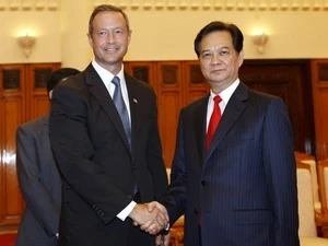 El Premier vietnamita, Nguyen Tan Dung, recibe a gobernador de Maryland, Martin O'Malley (Fuente: VNA)