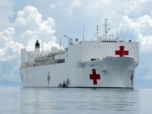 El buque hospital militar estadounidense USNS Mercy (Fuente: Internet)