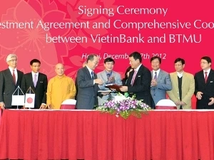 El Banco de Industria y Comercio de Vietnam (Vietinbank) firmó hoy un contrato para vender el 20 por ciento de sus acciones al Banco japonés de Tokio-Mitsubishi UFJ (BTMU). (Fuente: VNA)