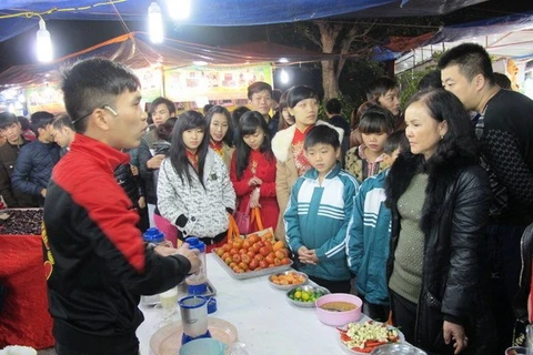 La Feria del Comercio y Turismo Vietnam – China 2013 se efectuá en la provincia norteña de Quang Ninh. (Fuente: VNA)