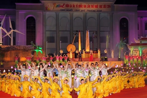 Festival honra valores de Don Ca Tai Tu (Fuente: VNA)