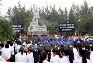 Vietnam recuerda a víctimas de la masacre Son My 