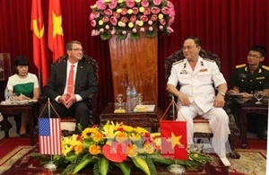 Secretario estadounidense de Defensa visita Vietnam 