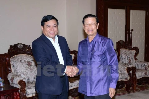 Une délégation du ministère vietnamien du Plan et de l'Investissement au Laos 