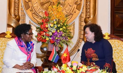 Hanoi et Johannesburg échangent des expériences sur la protection des femmes