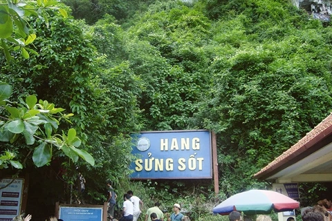 Sung Sôt, l’une des plus belles grottes du monde