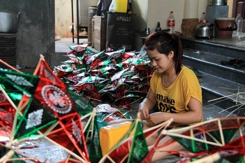 Nam Dinh, haut-lieu de la fabrication des lanternes étoilées 