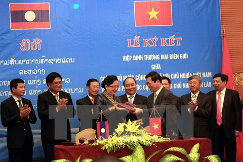 Adoption de l’accord sur le commerce transfrontalier Vietnam-Laos