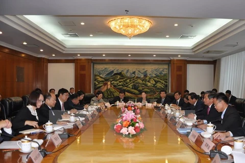 Le Vietnam et la Chine renforcent leur coopération dans les infrastructures terrestres