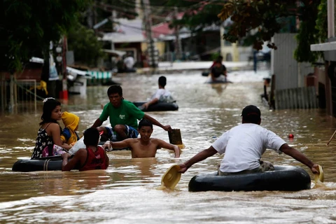 Le typhon Koppu fait une cinquantaine de morts aux Philippines