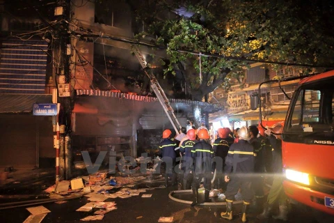 Incendie dans la rue Hang Ma à Hanoi