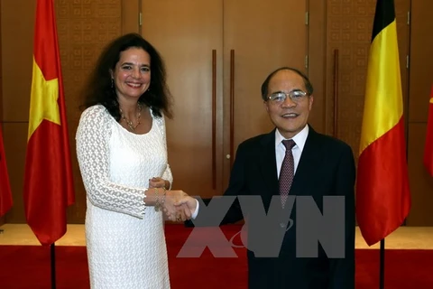 Entretien entre le président de l’AN vietnamienne et la présidente du sénat belge