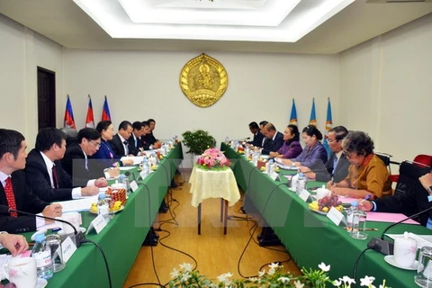 Une haute délégation du PCV en tournée de travail au Cambodge