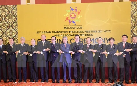 Transports : ASEAN, Chine et Japon renforcent leur coopération