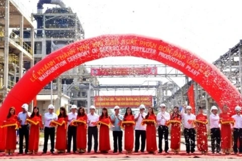 Lào Cai: Inauguration d’une usine d'engrais de 500 milliards de dôngs 