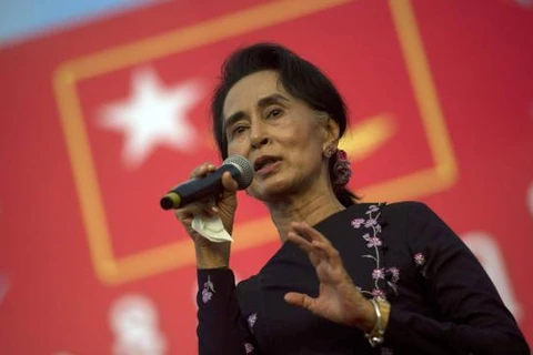 Aung San Suu Kyi invite les dirigeants birmans à discuter