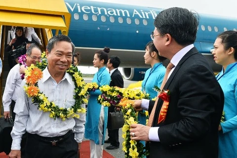 Inauguration de la nouvelle ligne domestique Nha Trang - Hai Phong