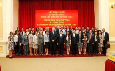 La 33e session du Comité intergouvernemental Vietnam-Cuba à Hanoi