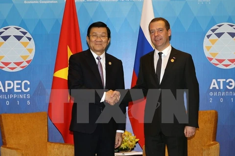 Le président du Vietnam rencontre le PM russe à Manille