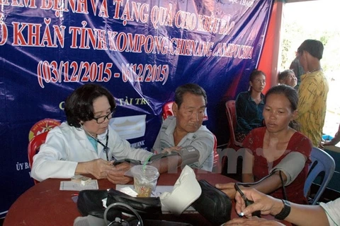 Consultations médicales gratuites pour les Viêt kiêu cambodgiens