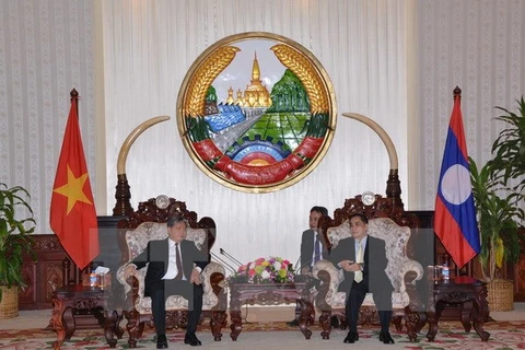 Le ministre vietnamien de la Justice reçu par le PM laotien