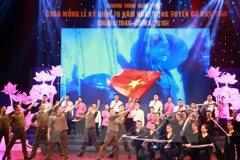 "Gloire à l’Assemblée nationale vietnamienne"