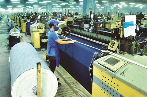 Le Vietnam promeut et soutient l’industrie auxiliaire