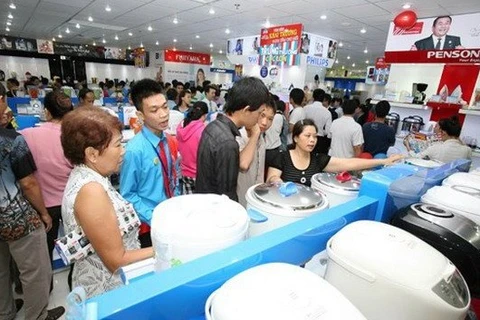 Les consommateurs vietnamiens ont tendance à limiter leurs dépenses 
