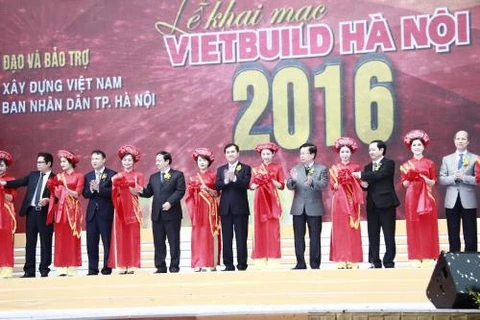 Hanoi : ouverture de l'exposition Vietbuild 2016