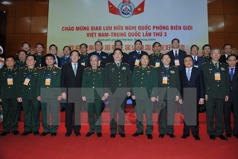 Lang Son : colloque sur la défense frontalière Vietnam-Chine 