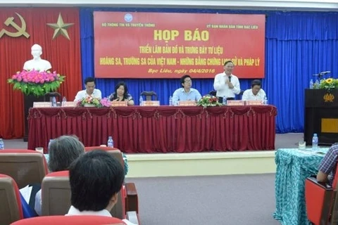 Exposition sur les archipels vietnamiens de Hoàng Sa et Truong Sa à Bac Liêu