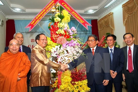 Ho Chi Minh-Ville félicite le Laos et le Cambodge pour le Nouvel An 