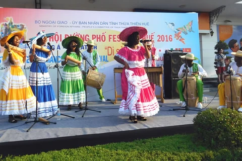 Festival de Huê 2016, lieu de rencontres et d'échanges culturels