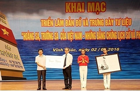 Vinh Phuc : ​exposition ​​sur Hoàng Sa, Truong Sa du Vietnam 