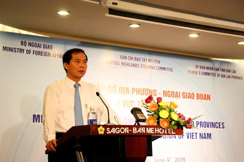 Rencontre entre les localités du Tay Nguyen et le corps diplomatique au Vietnam 