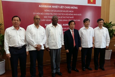 Vietnam et Cuba renforcent la coopération dans le crédit agricole