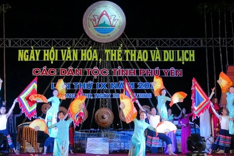 Fête culturelle des ethnies de la province de Phu Yên 2016