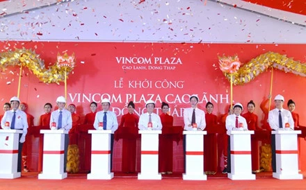 Mise en chantier d’un centre commercial Vincom à Dong Thap