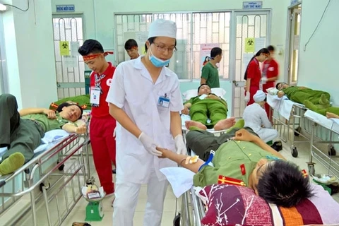 La fête du don de sang «Gouttes de sang pour la zone côtière» à Binh Thuan