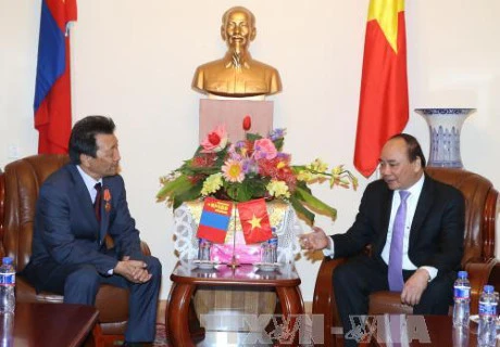 Activités du Premier ministre Nguyên Xuân Phuc en Mongolie