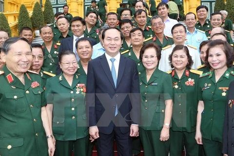 Le président Trân Dai Quang met à l'honneur des hommes d’affaires-vétérans de guerre